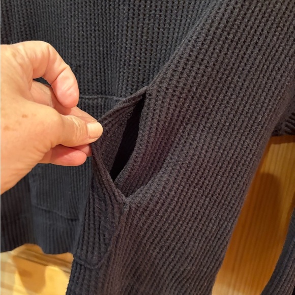 Gap Women's Black Ribbed Cropped Hoodie size S - Picture 3 of 7